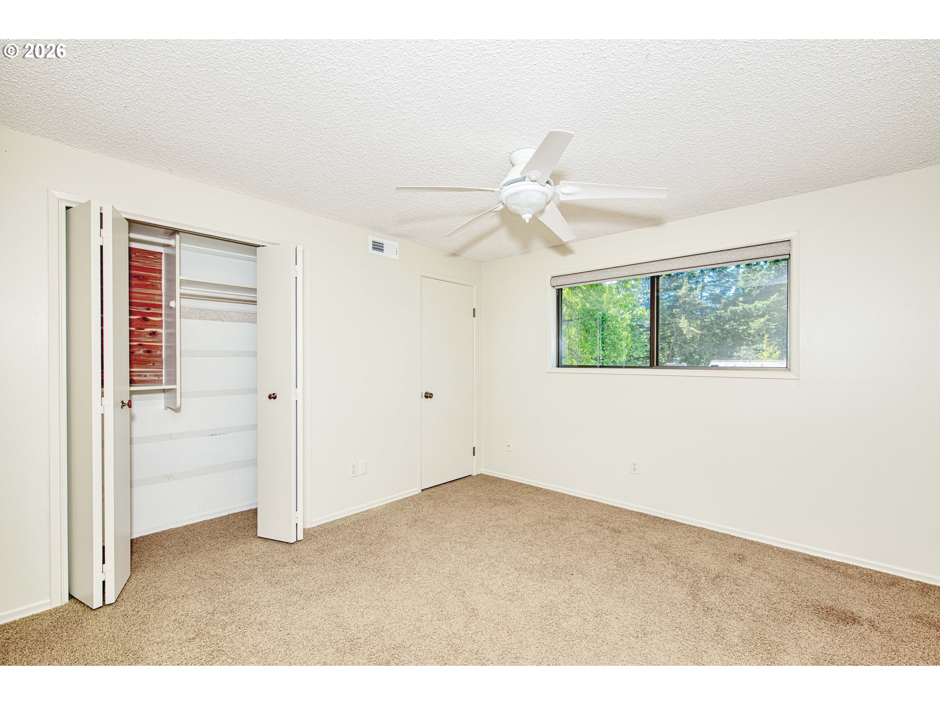 9 BRITTEN CT