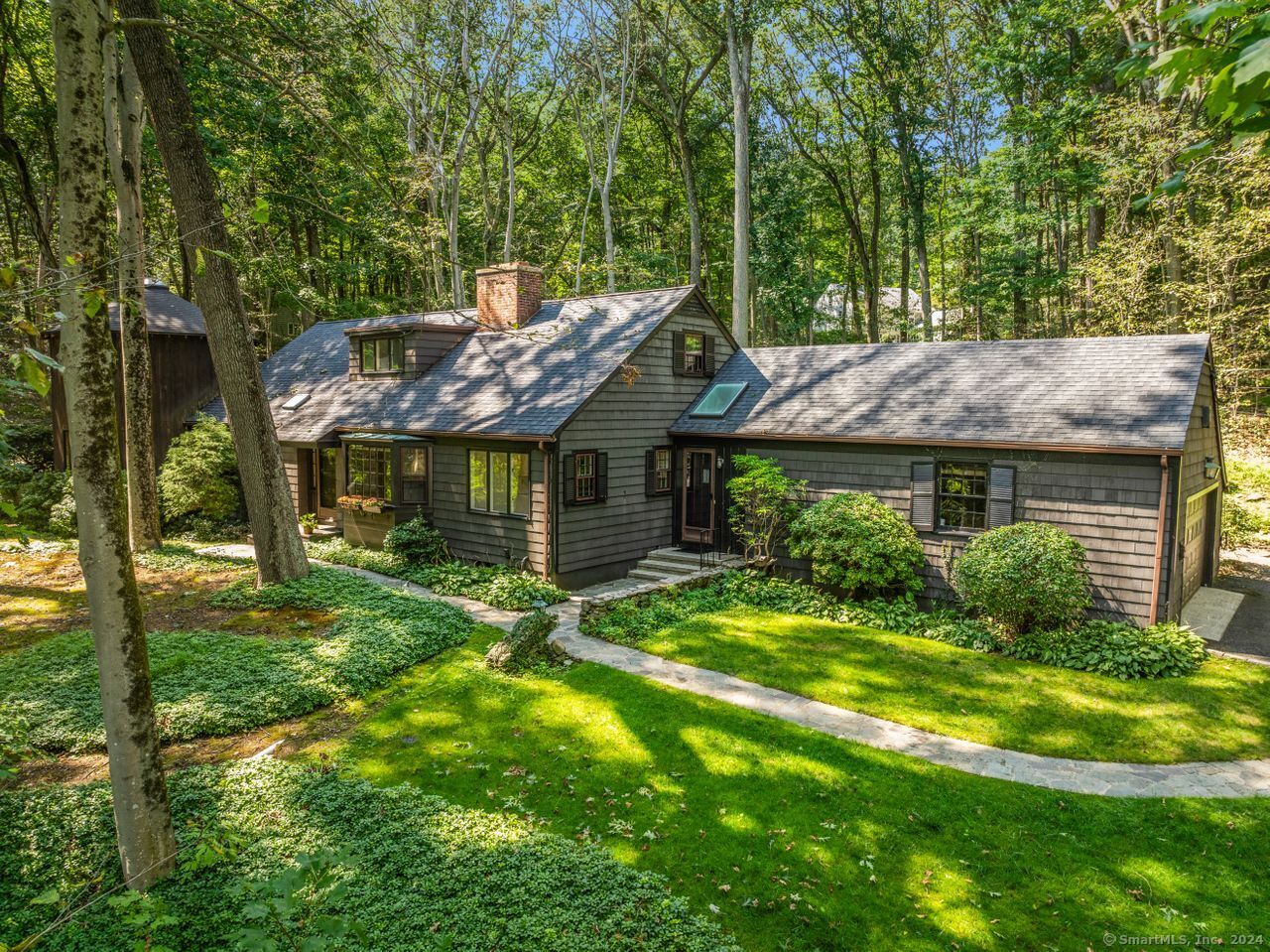 11 Roaring Brook Road