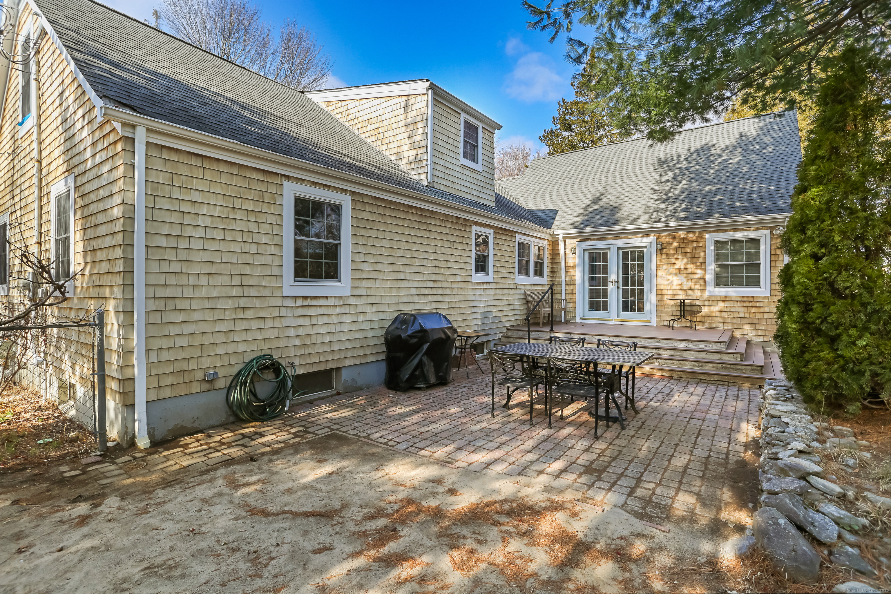 10 Burroughs Road