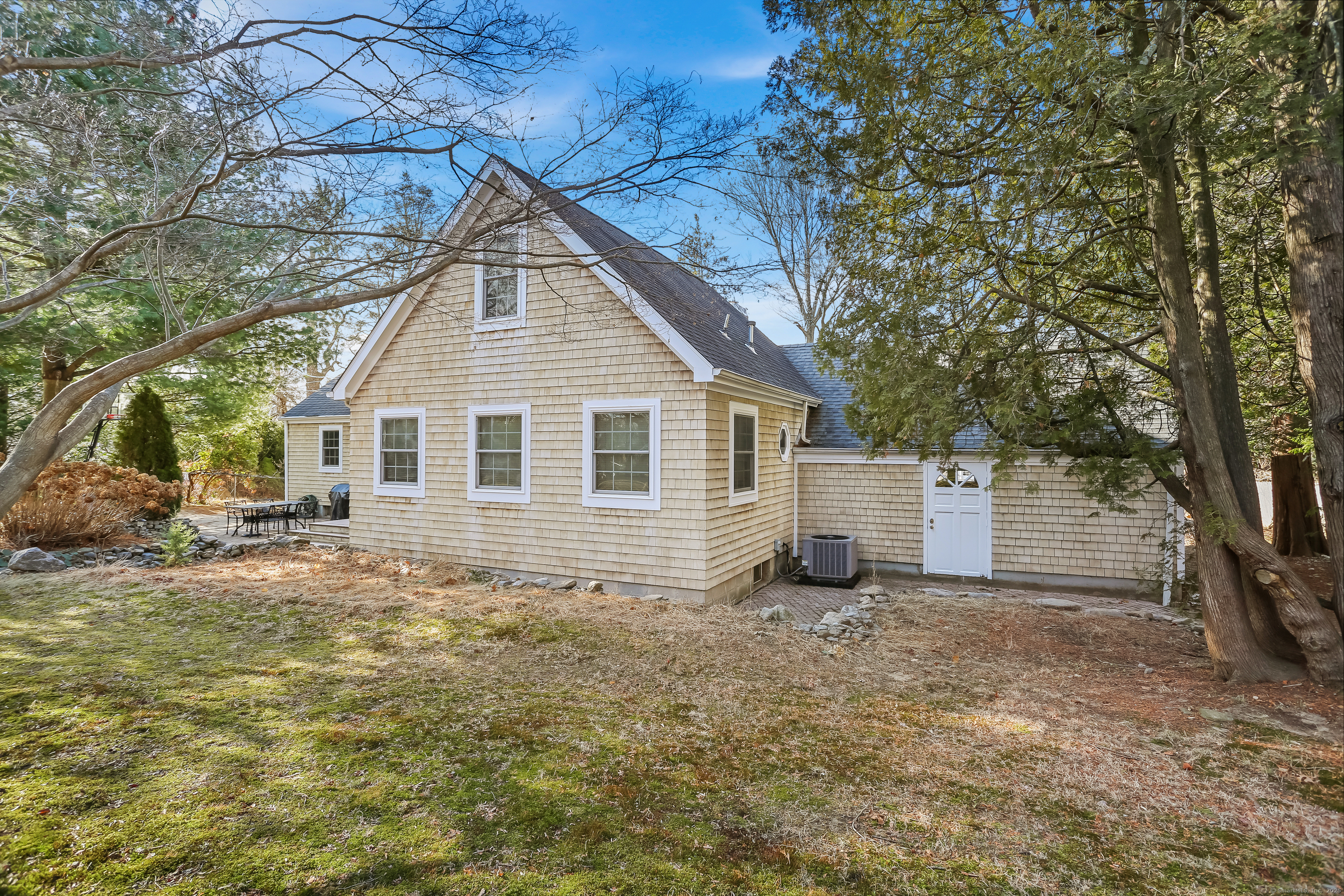 10 Burroughs Road