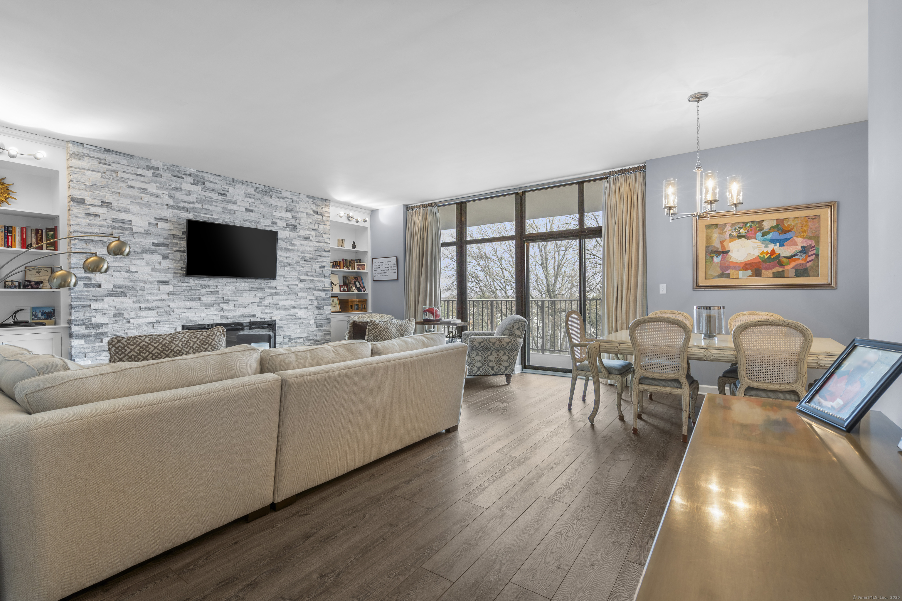 3200 Park Avenue 2B2