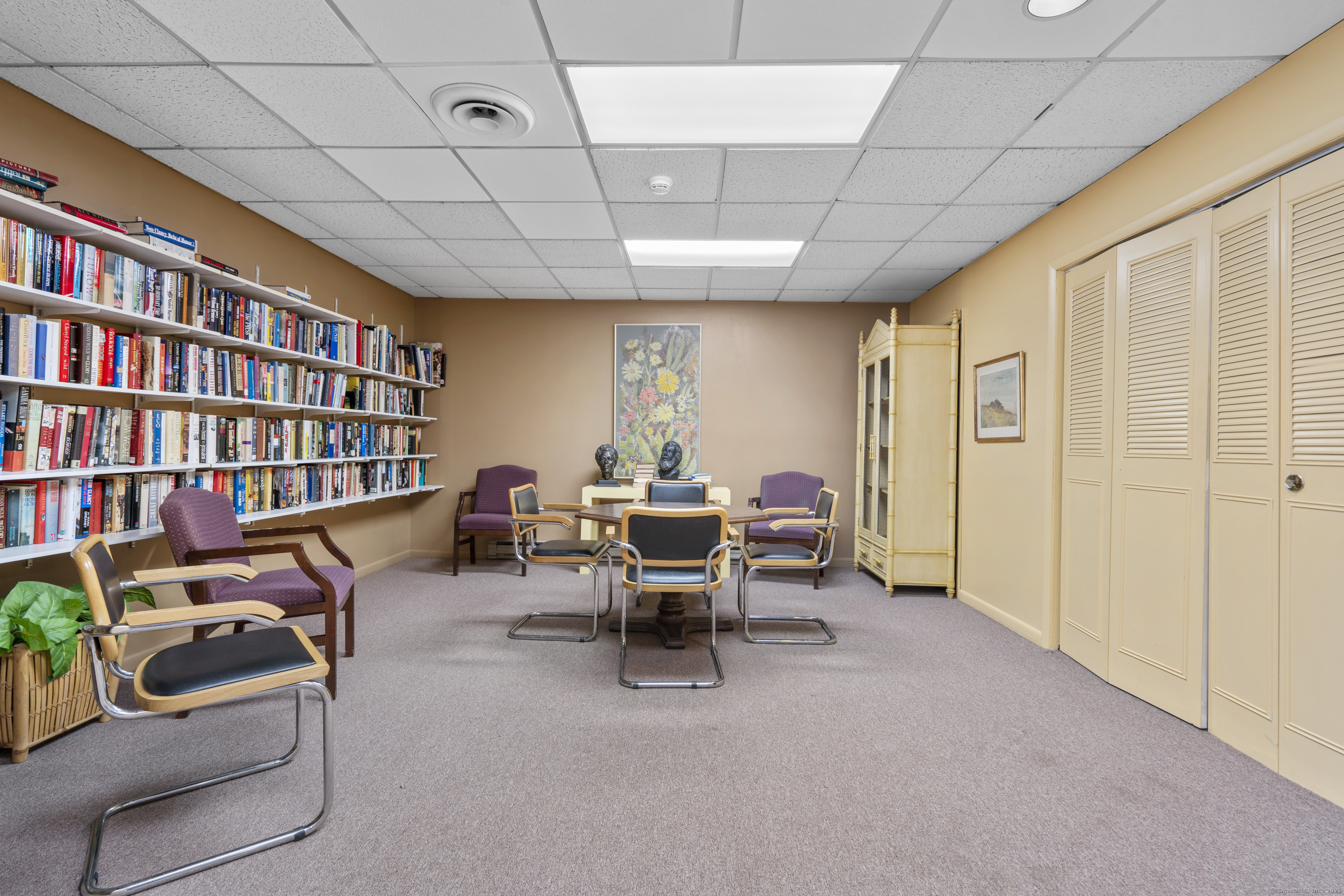 3200 Park Avenue 2B2