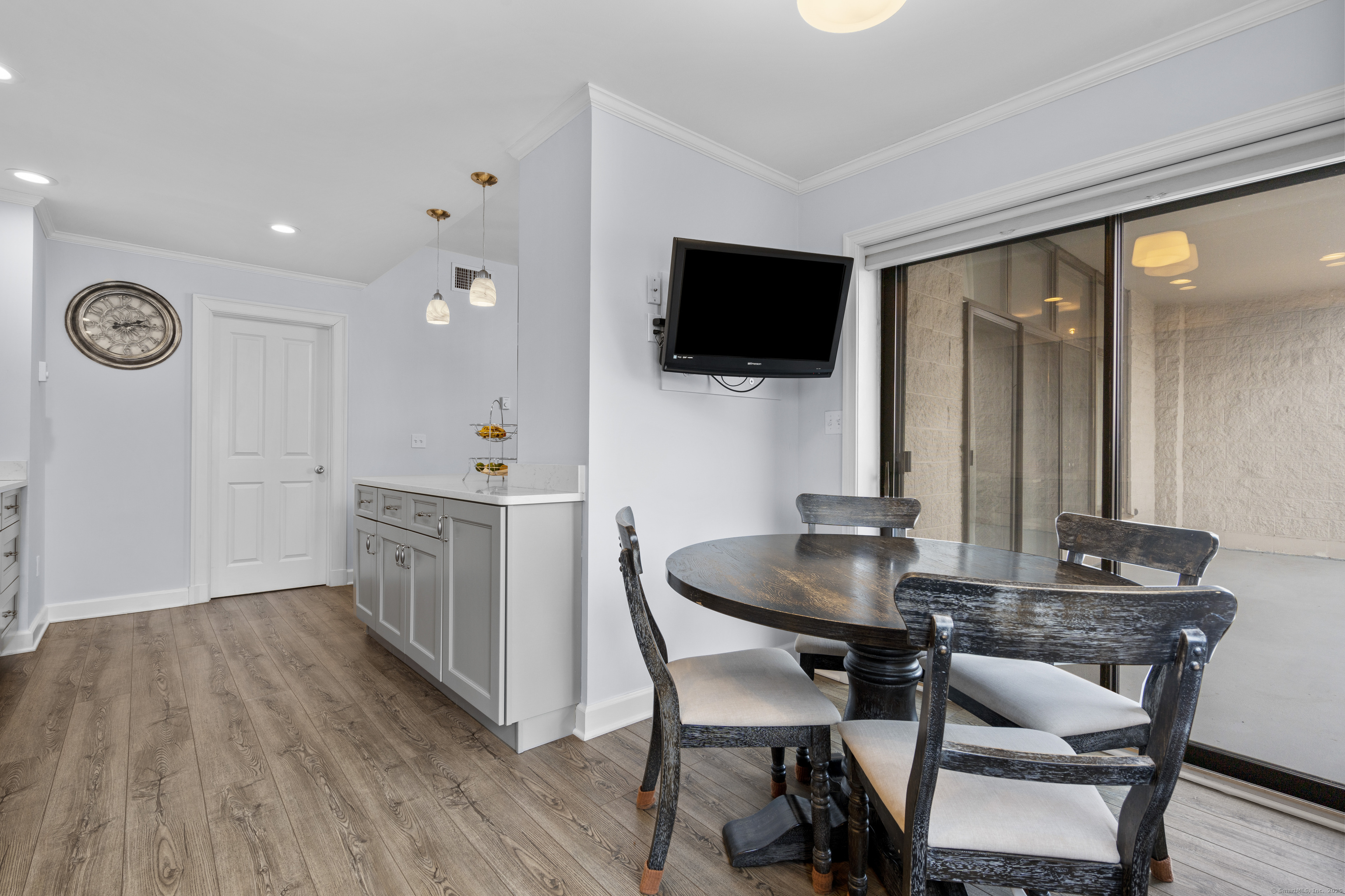 3200 Park Avenue 2B2