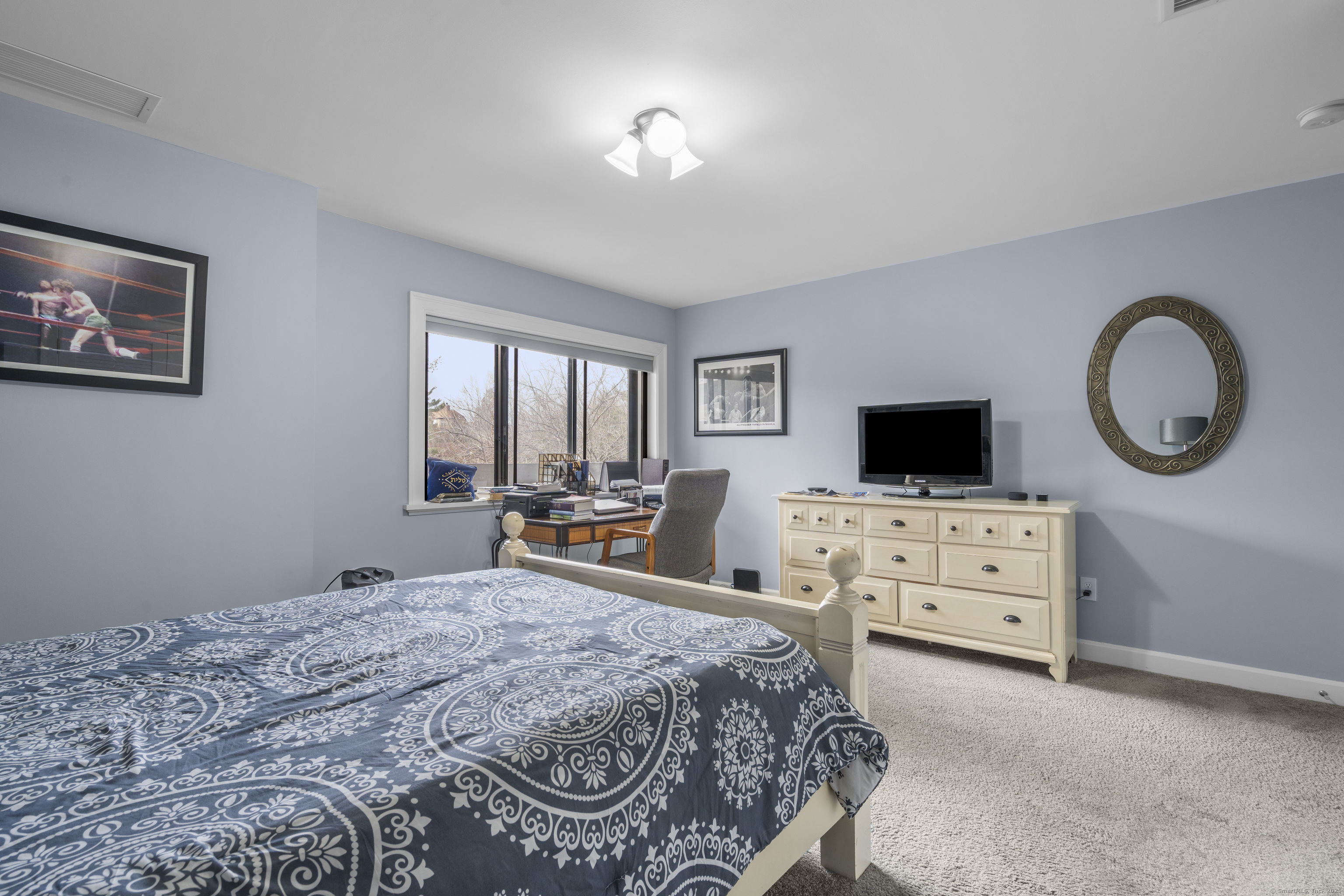 3200 Park Avenue 2B2