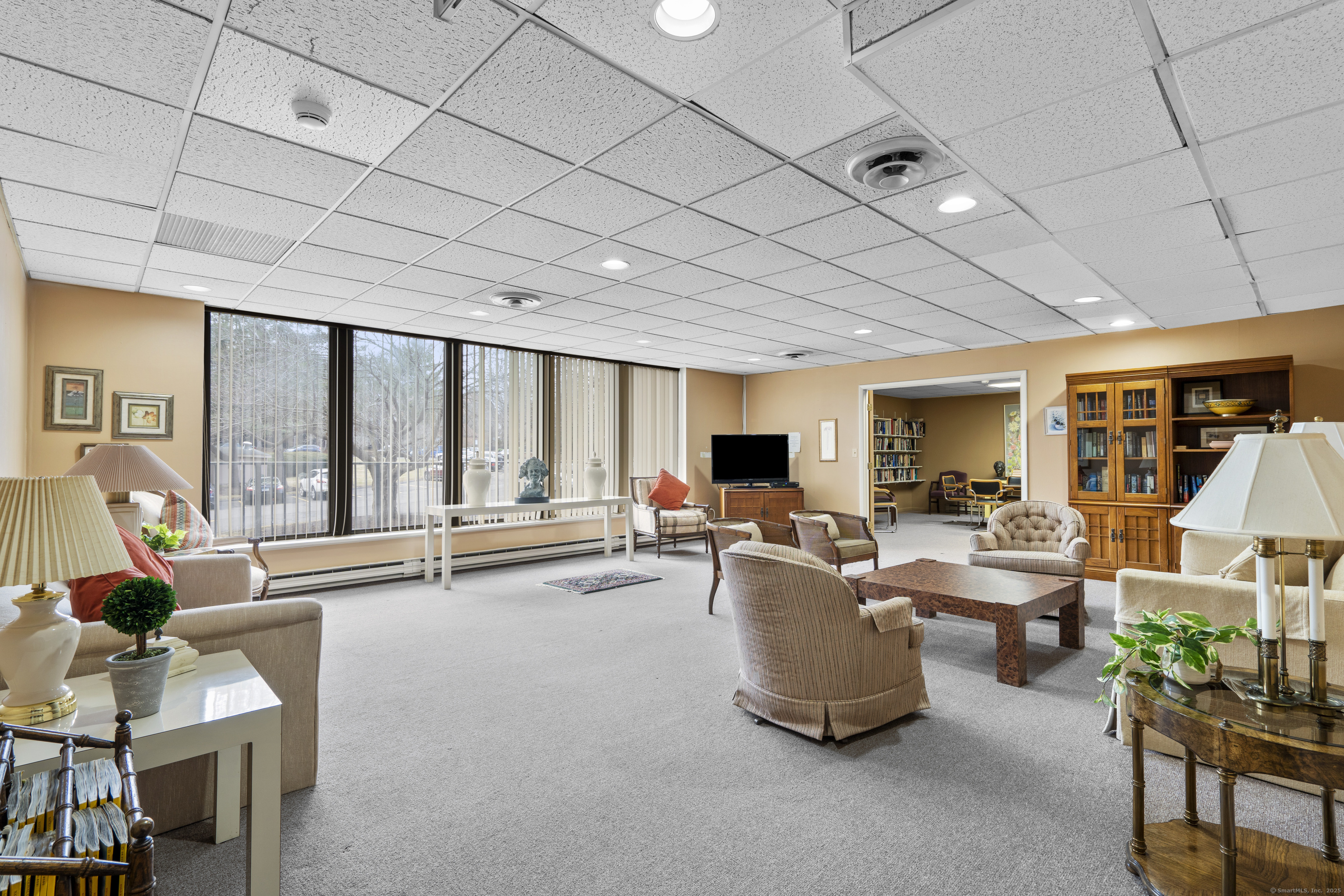 3200 Park Avenue 2B2