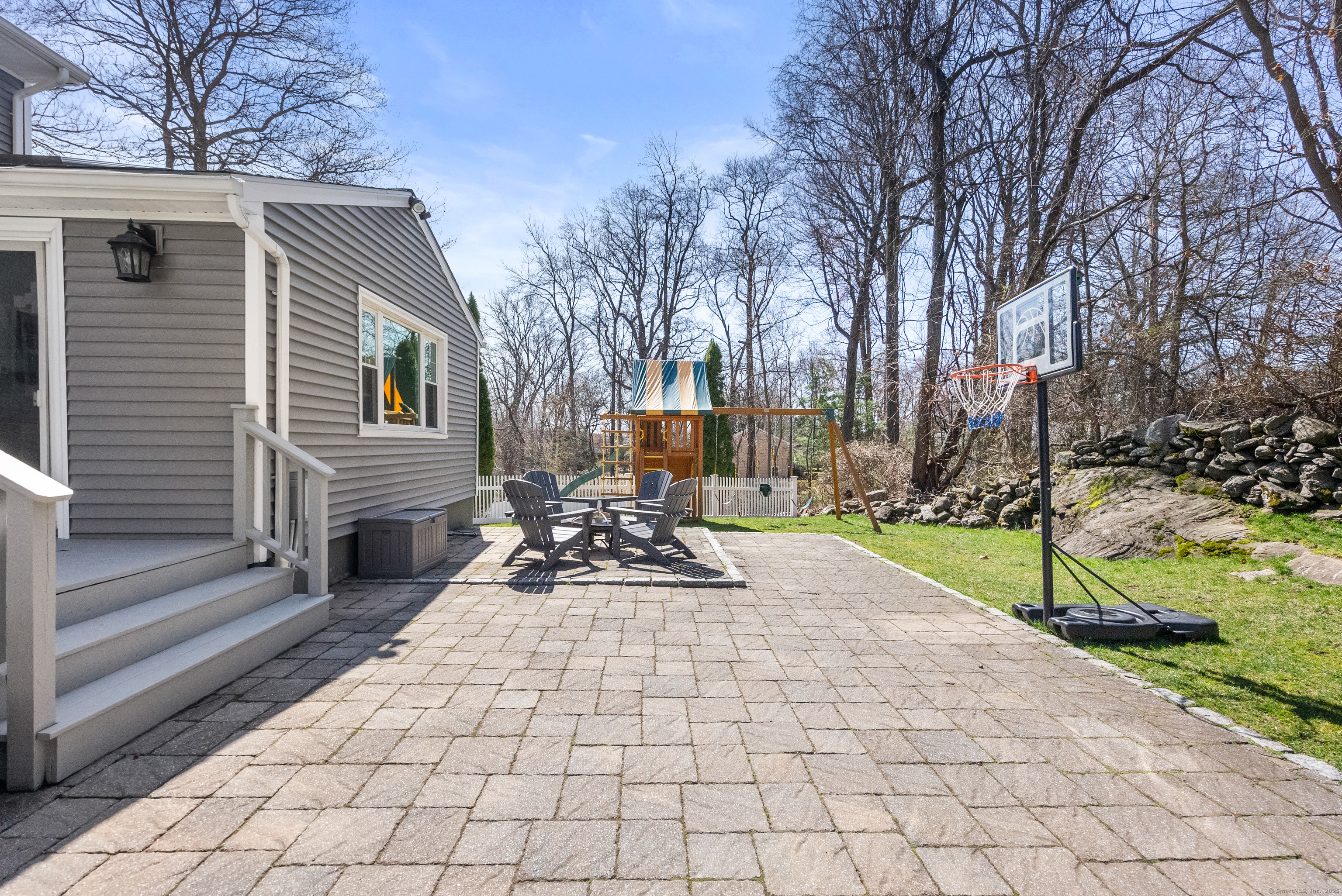 167 Ferncliff Road