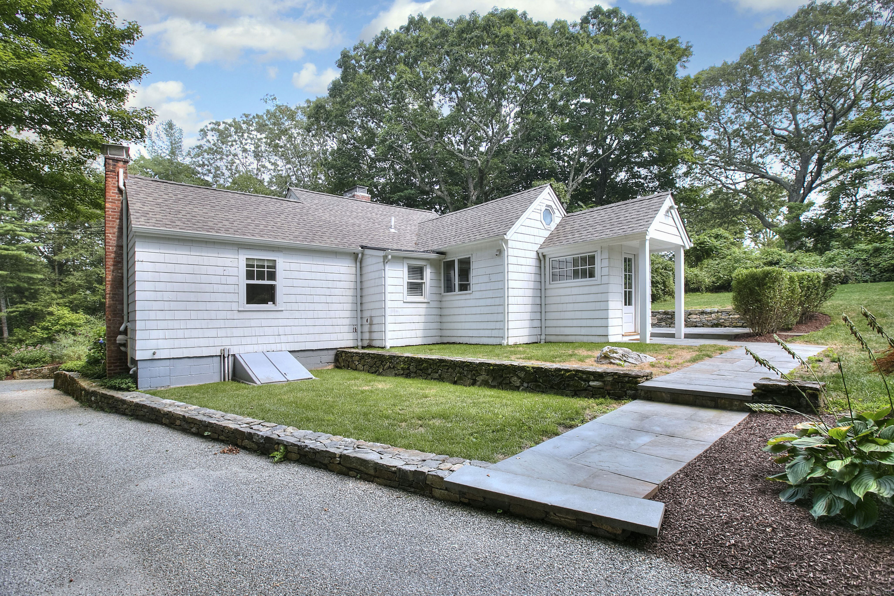 302 Westport Road