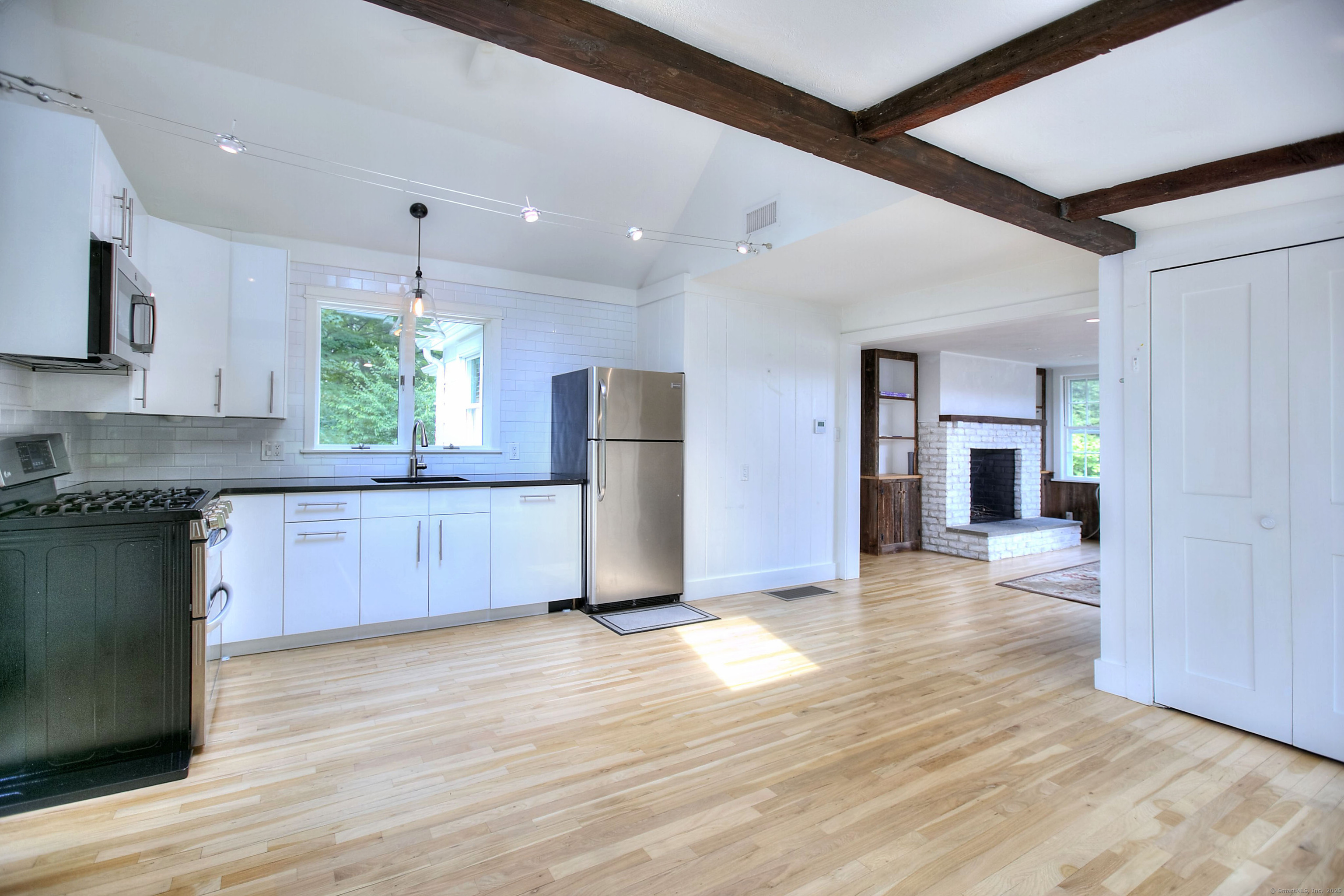 302 Westport Road