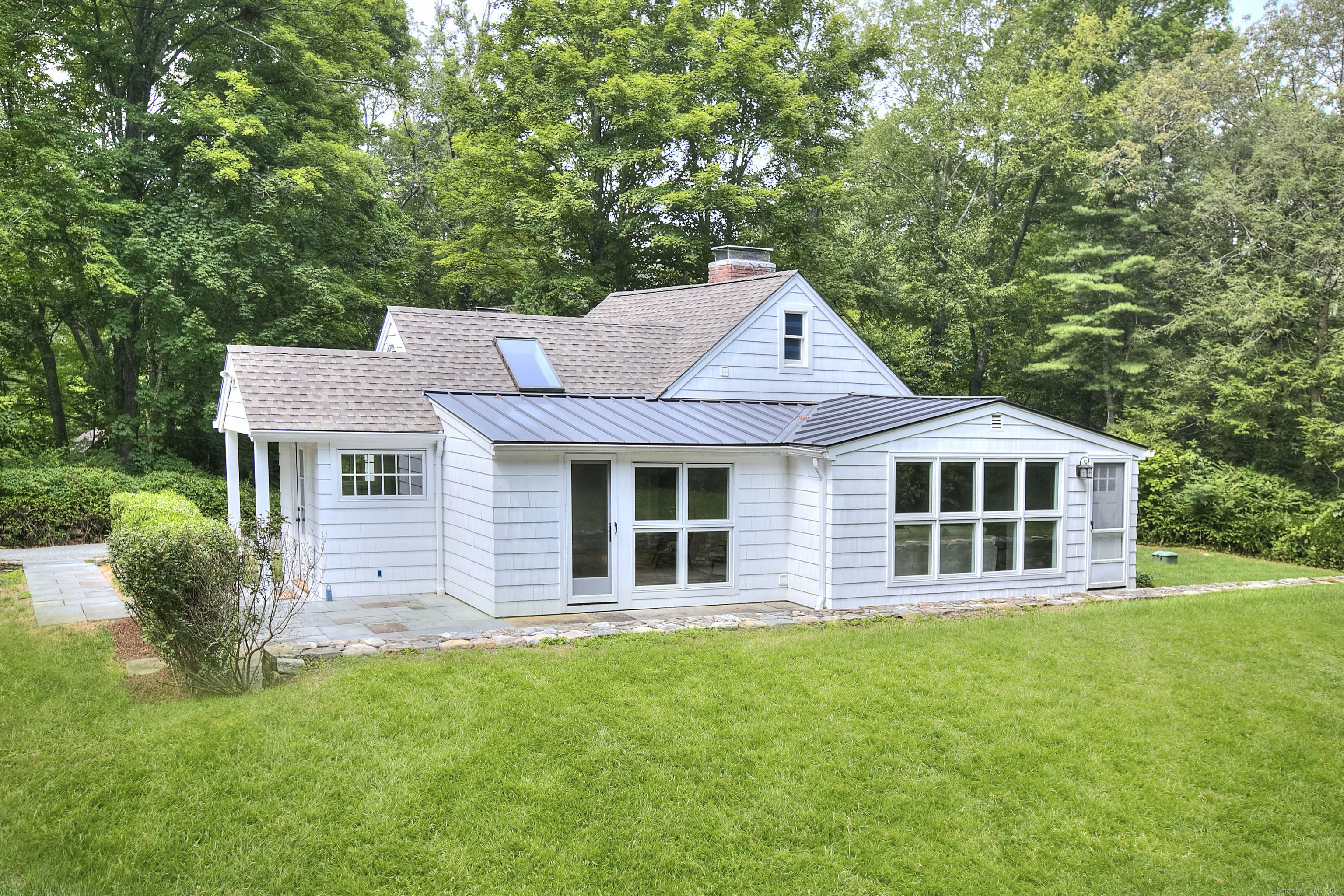 302 Westport Road