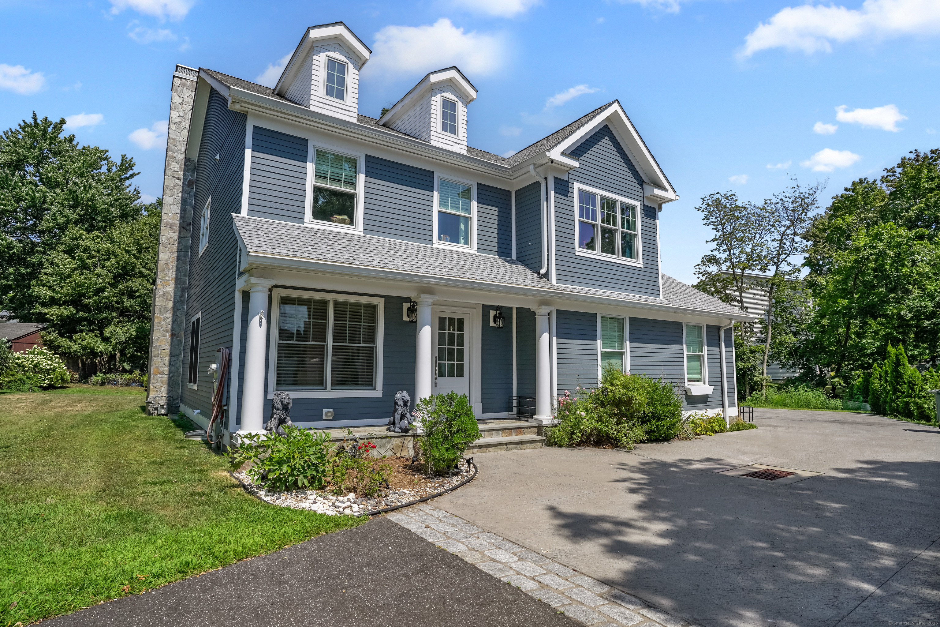 328 Brewster Street