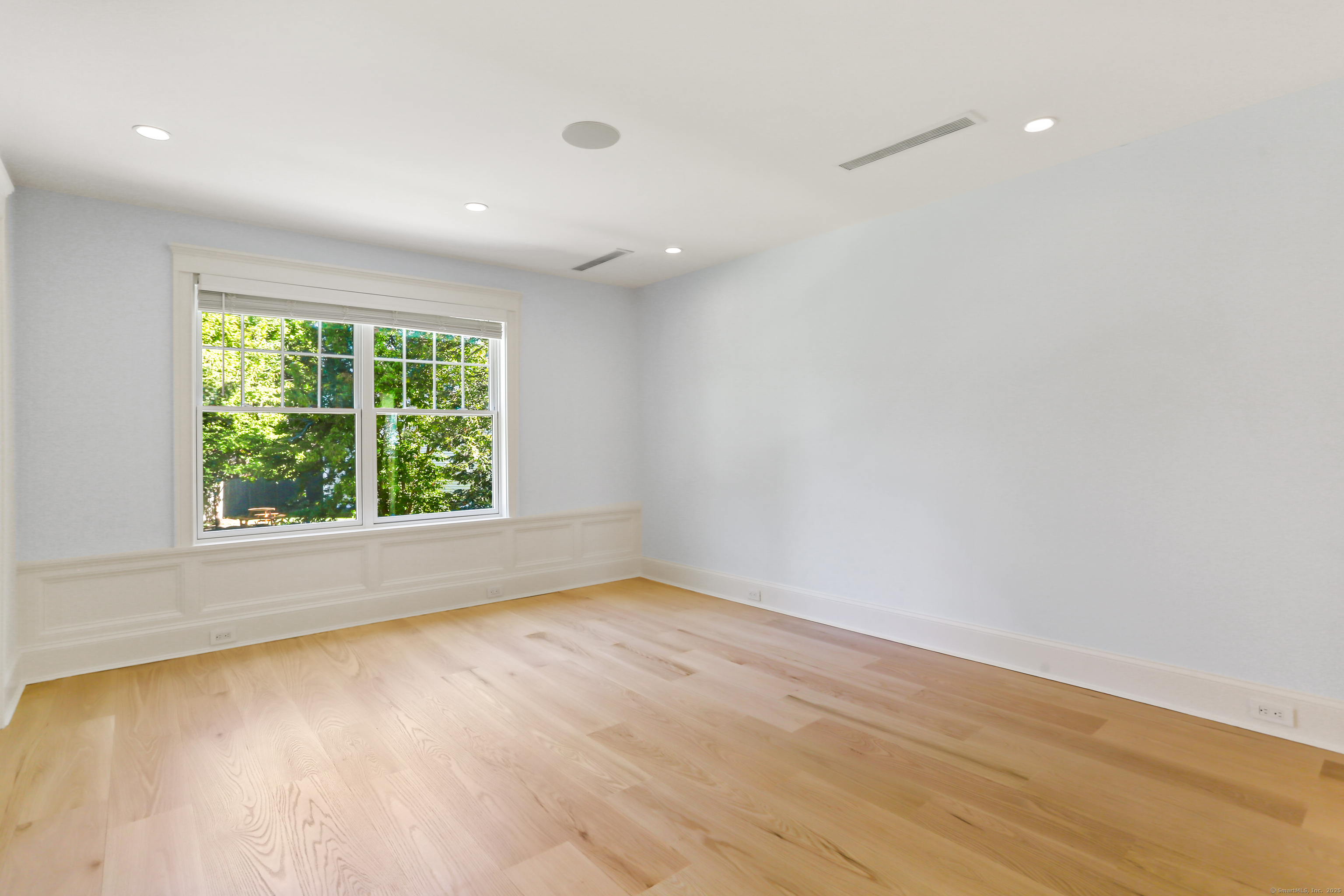 328 Brewster Street