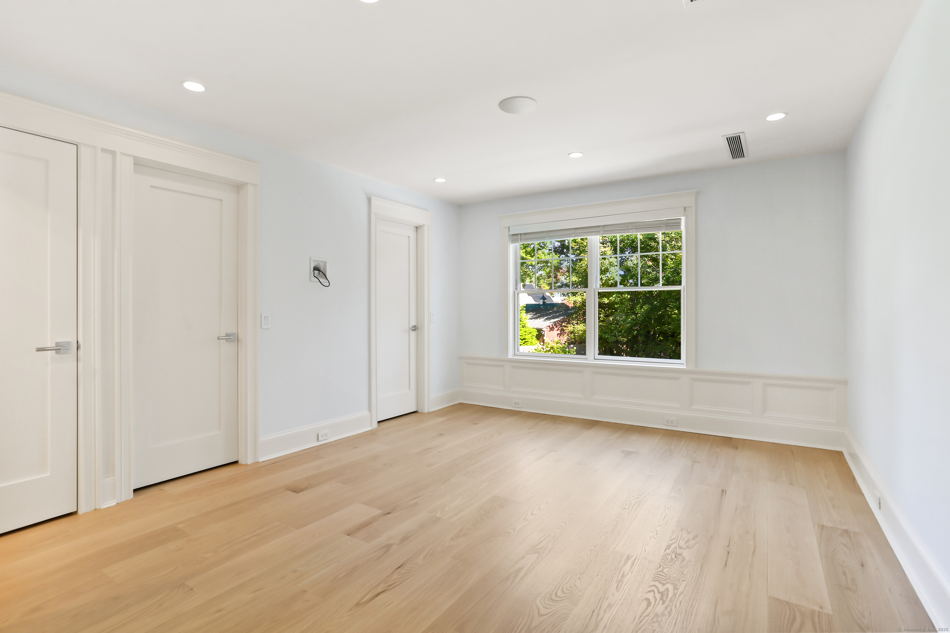 328 Brewster Street