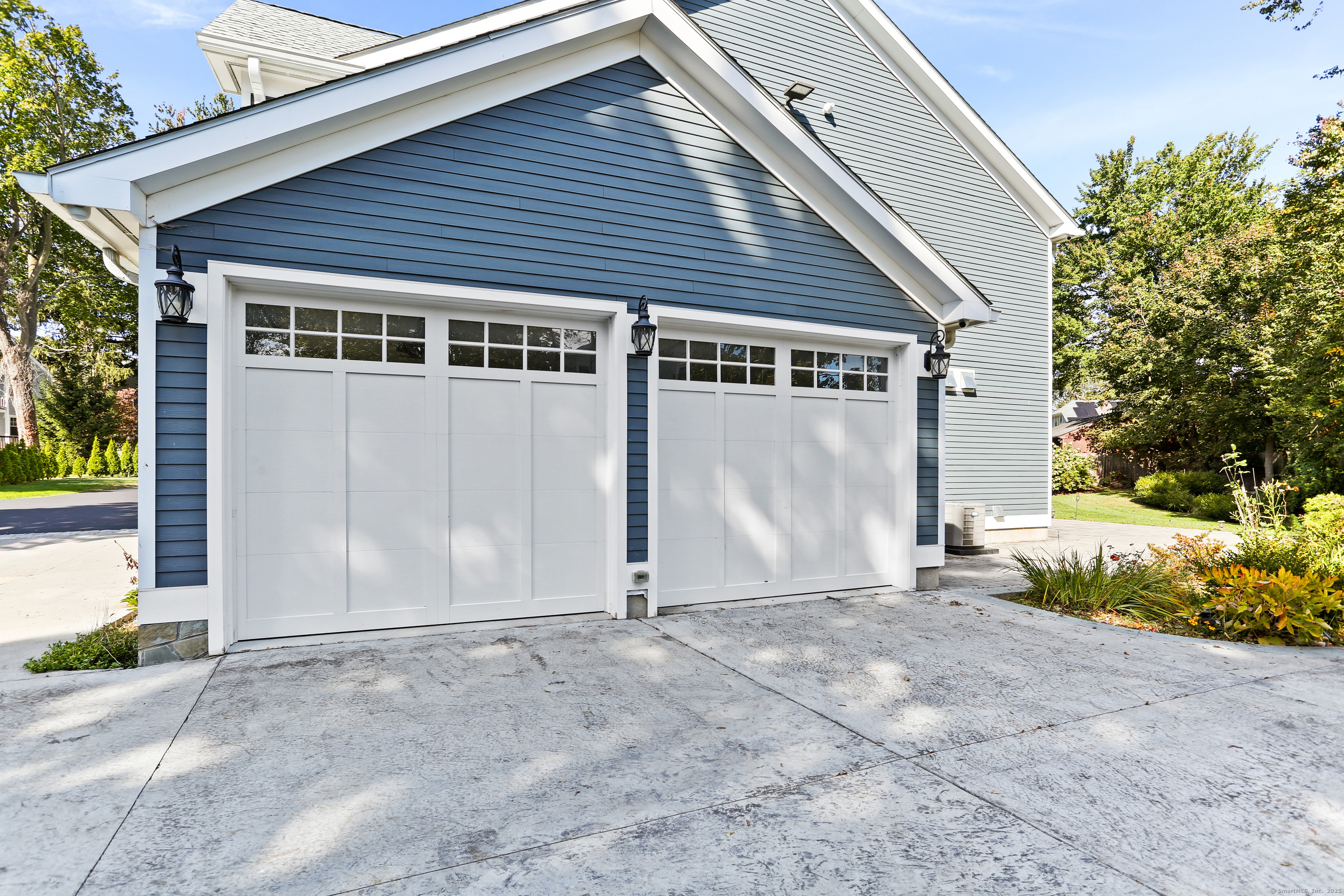 328 Brewster Street