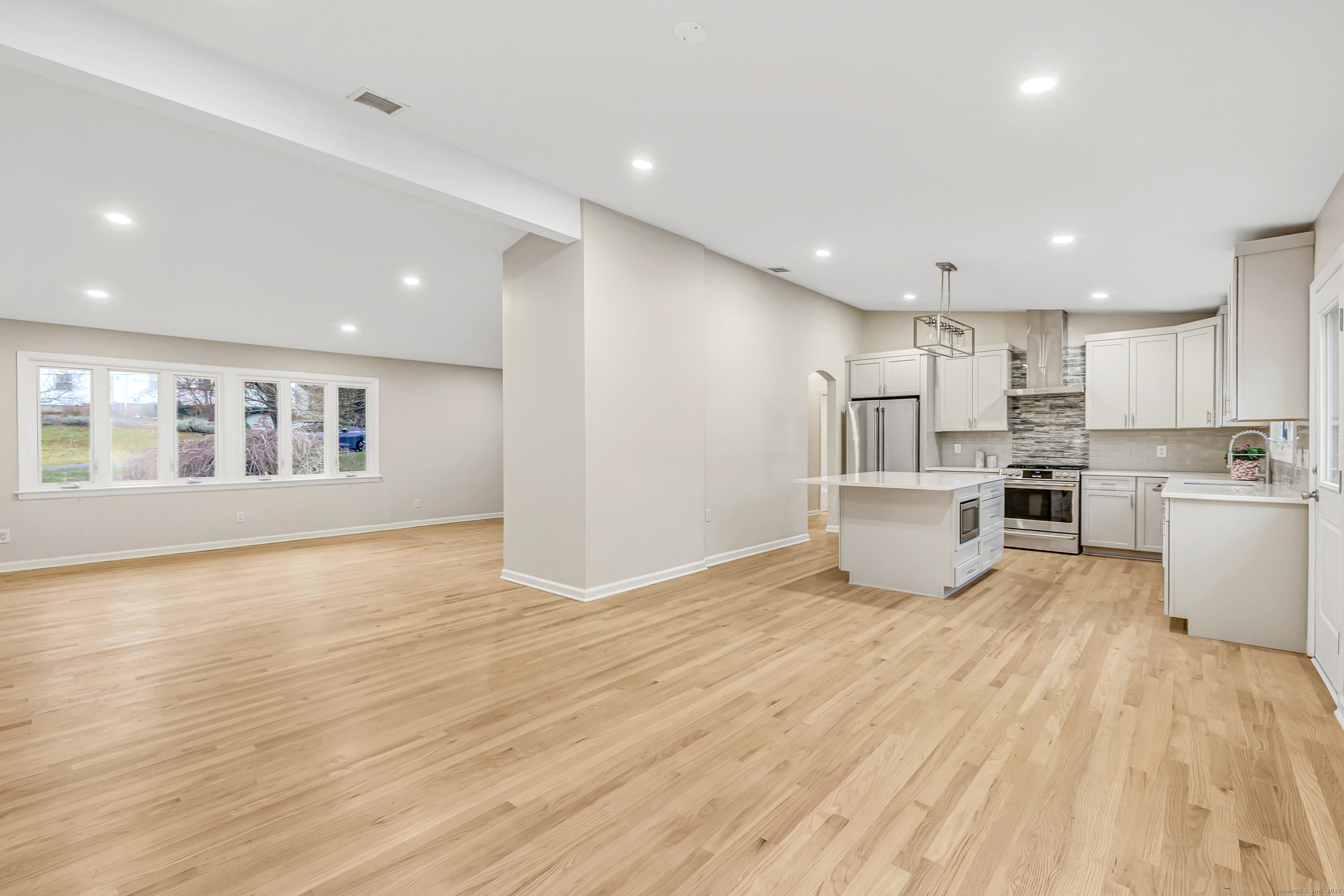 28 Hillside Drive