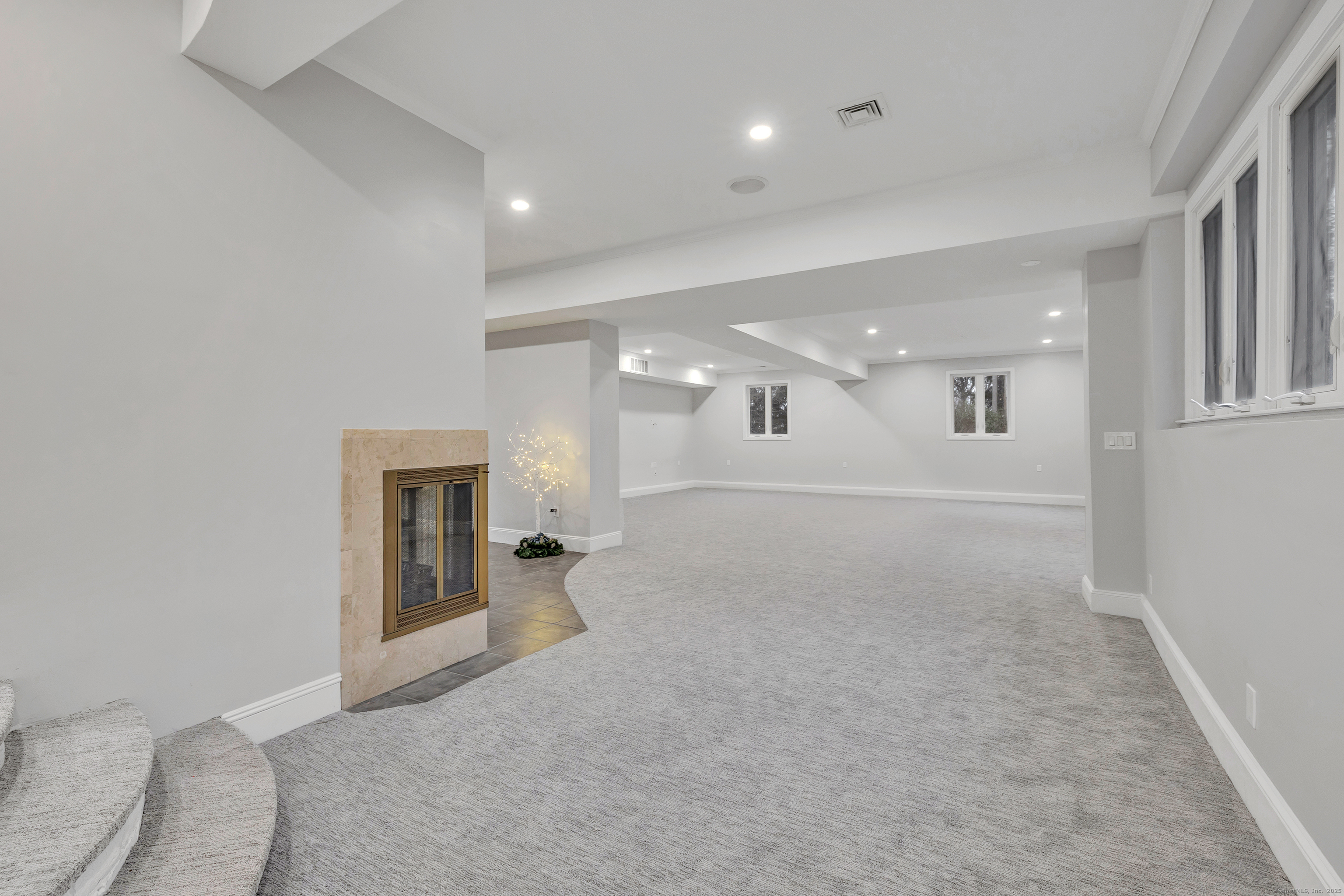 28 Hillside Drive