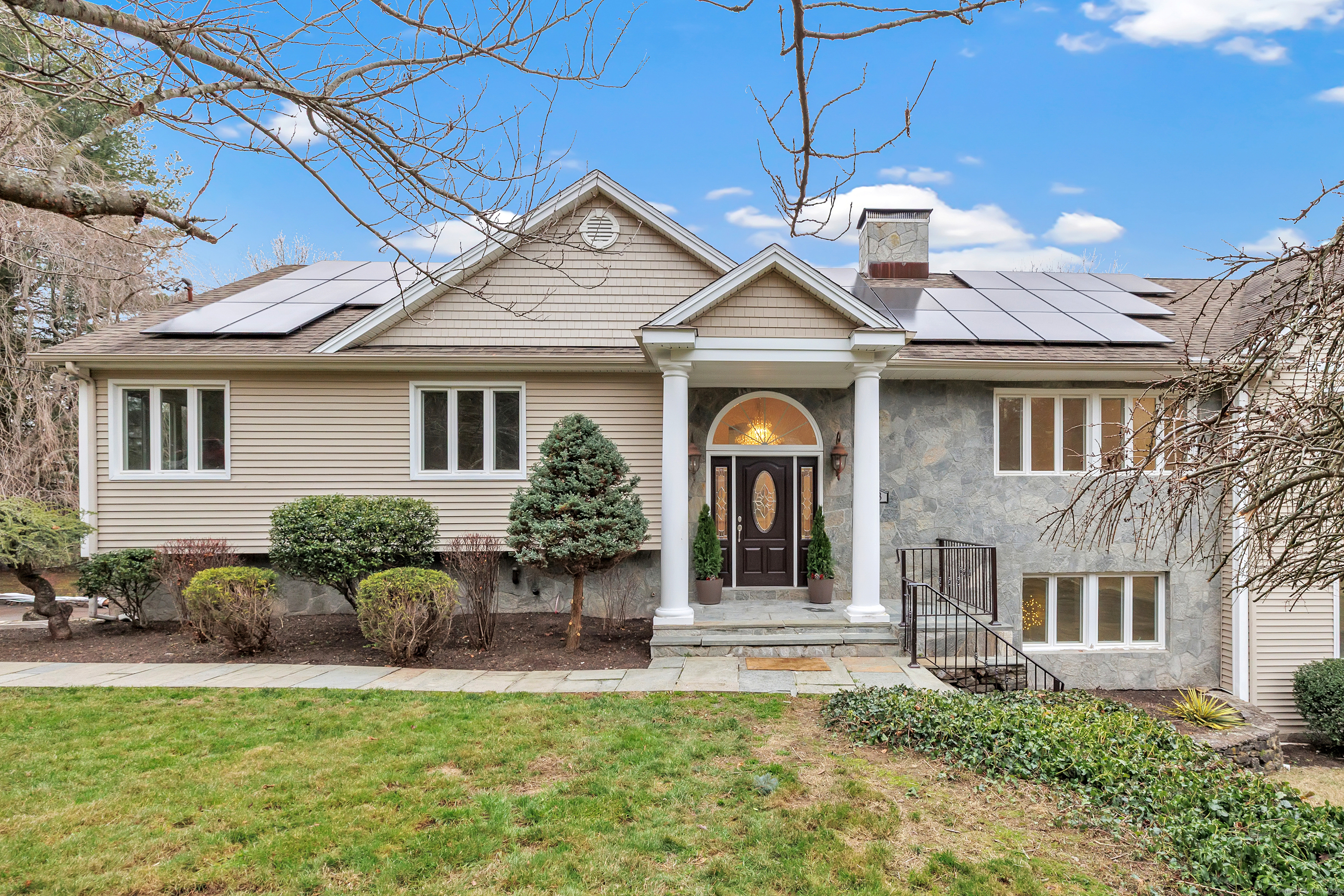 28 Hillside Drive