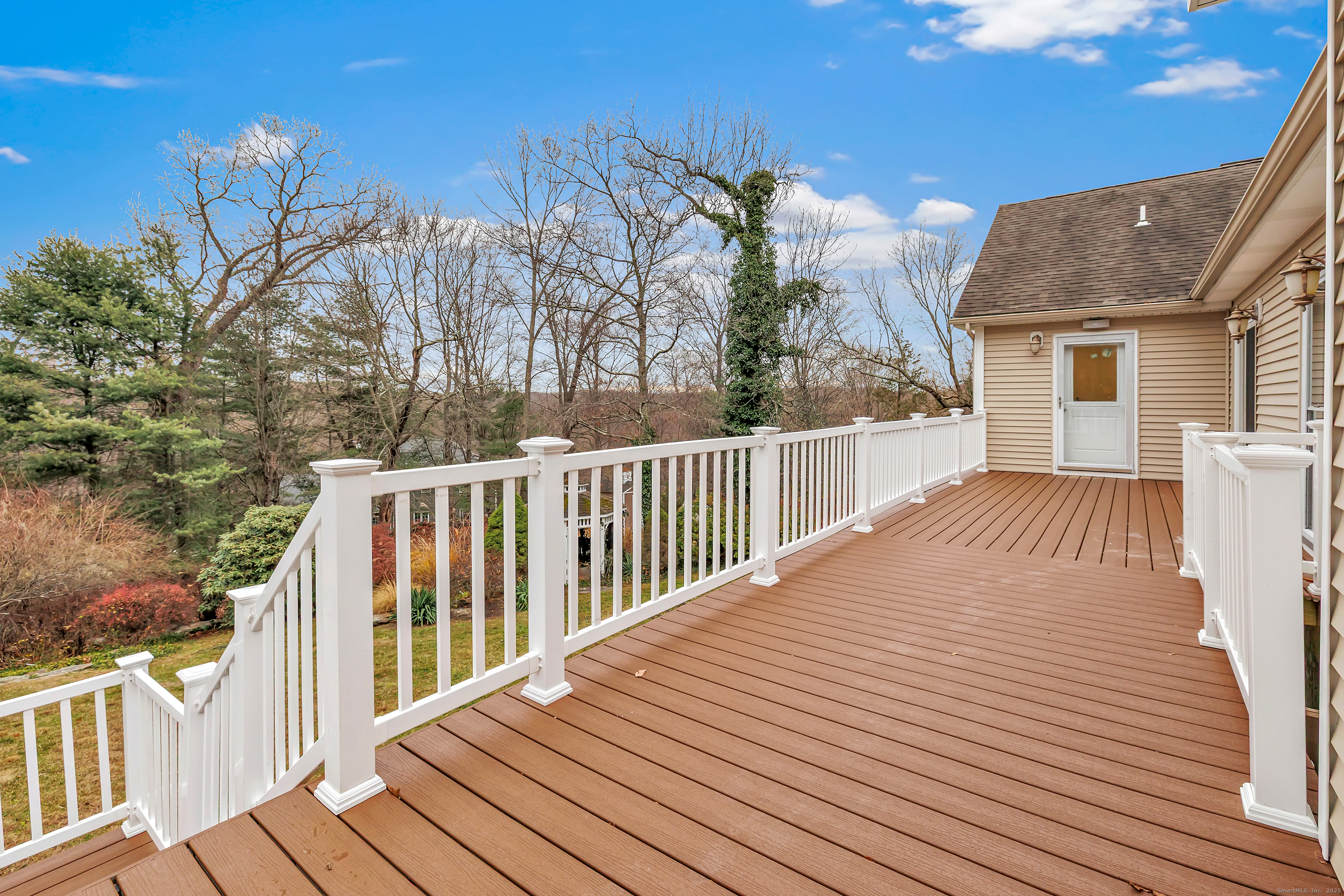 28 Hillside Drive