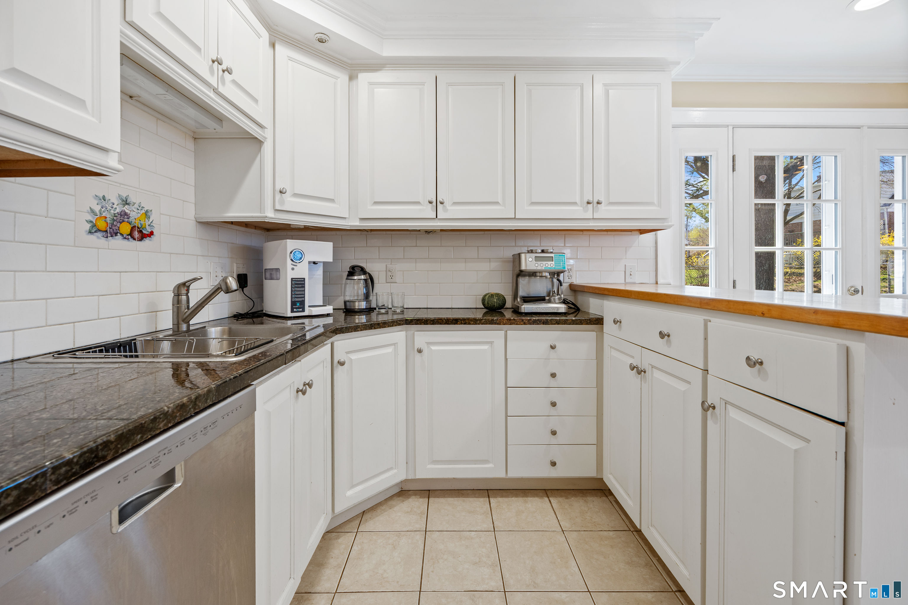 245 Sunnyridge Avenue Unit: 1