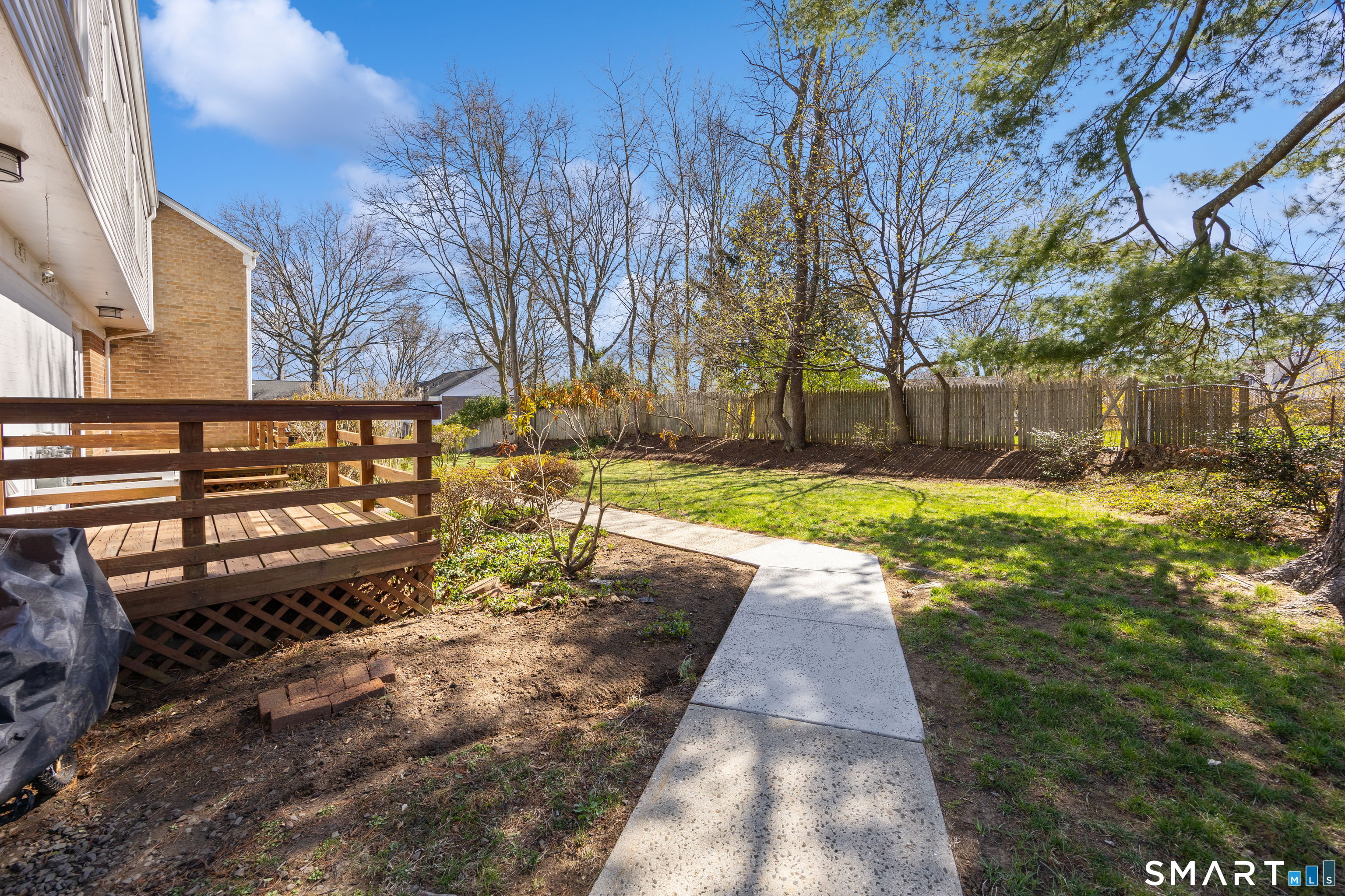 245 Sunnyridge Avenue Unit: 1