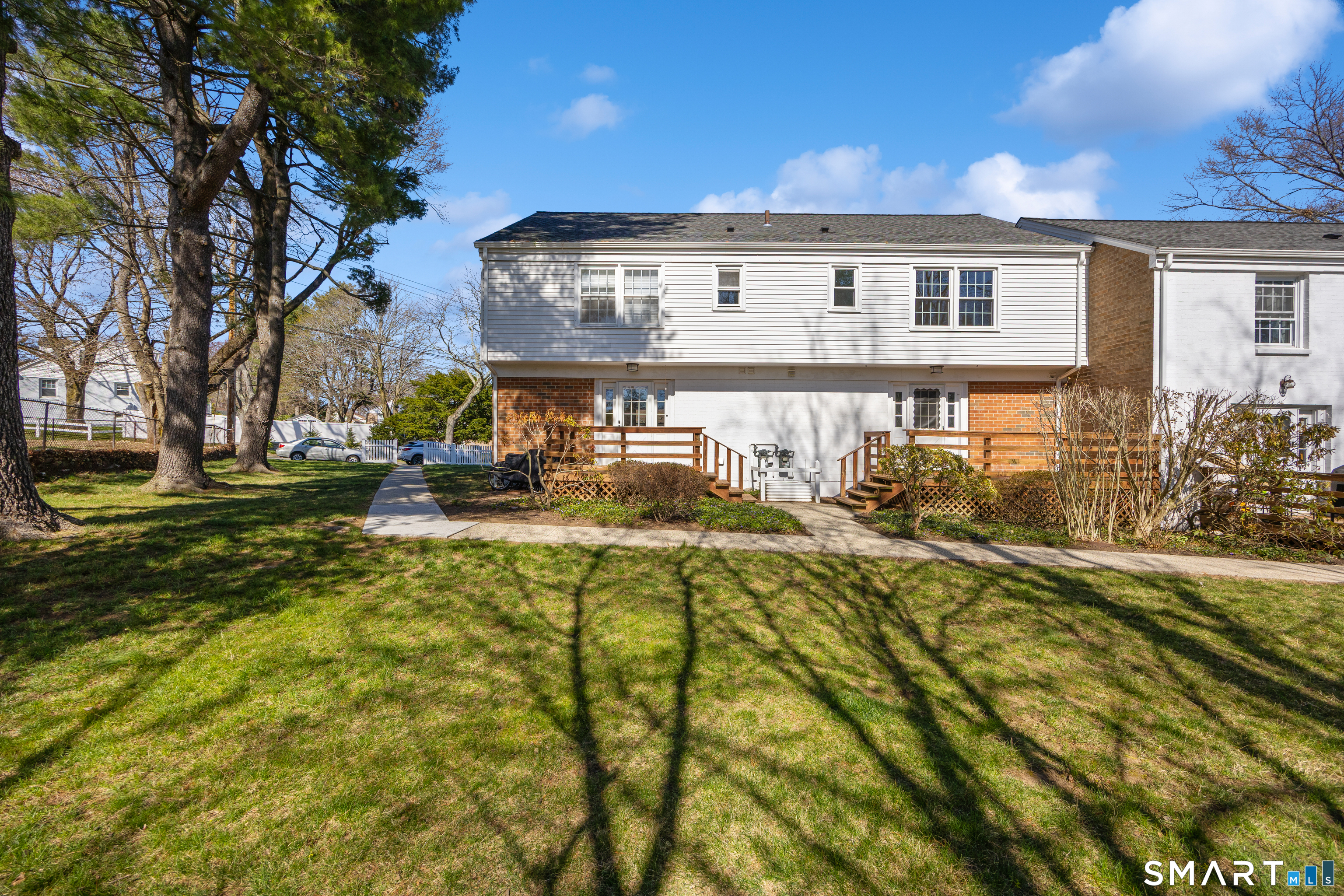 245 Sunnyridge Avenue Unit: 1