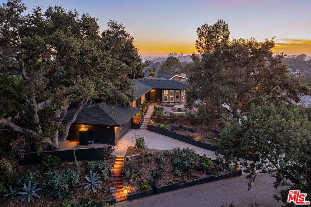 1732 Kaweah Drive