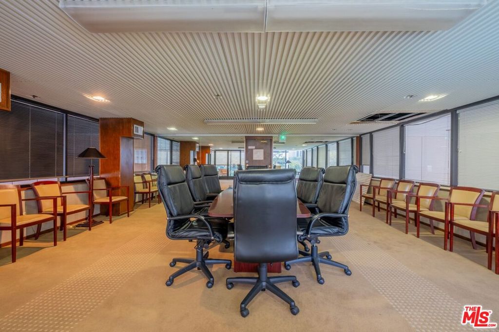 880 W 1st Street 415