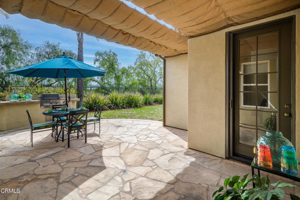 810 W Heritage Oak Court