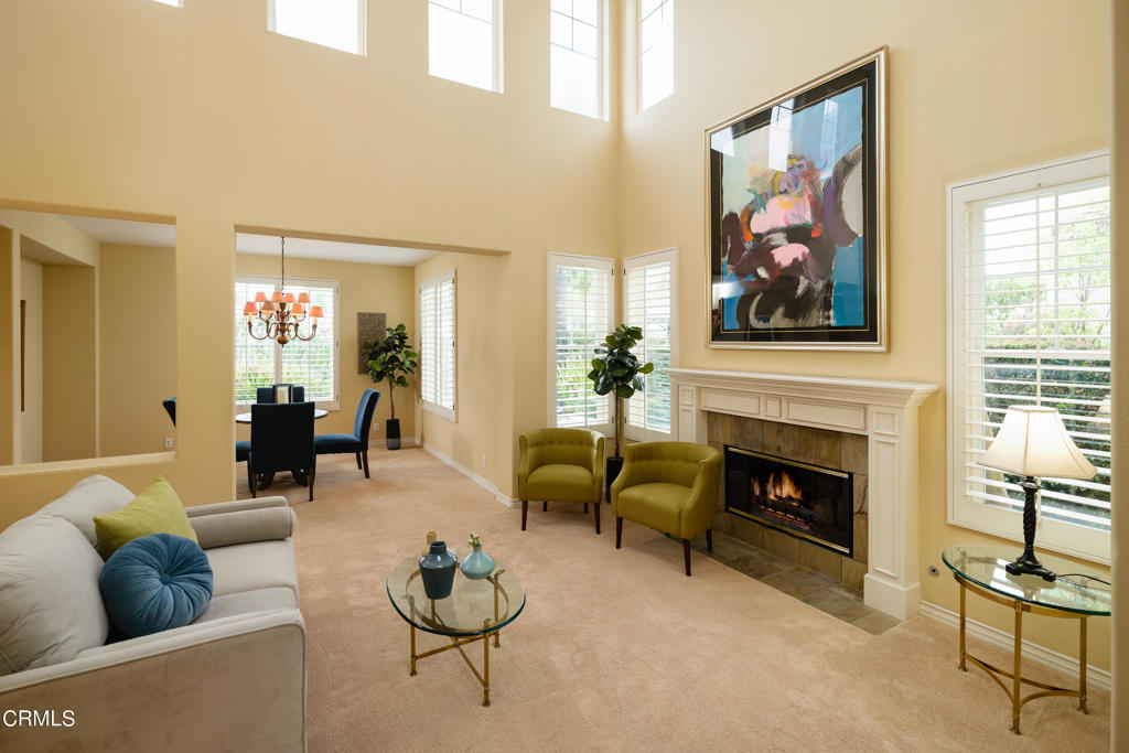 810 W Heritage Oak Court