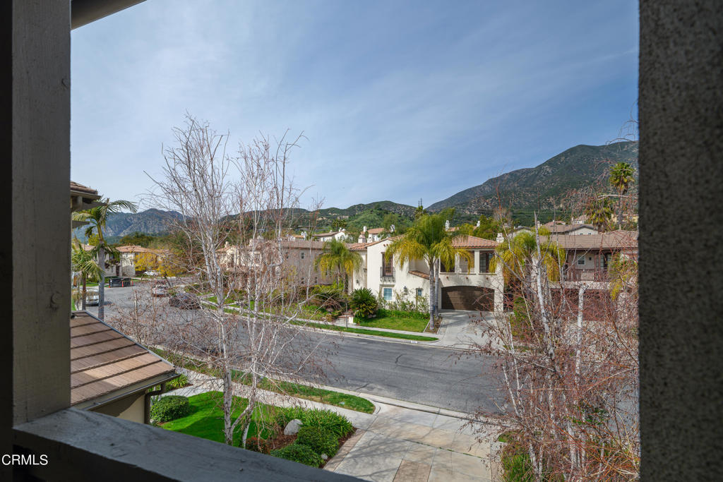 810 W Heritage Oak Court