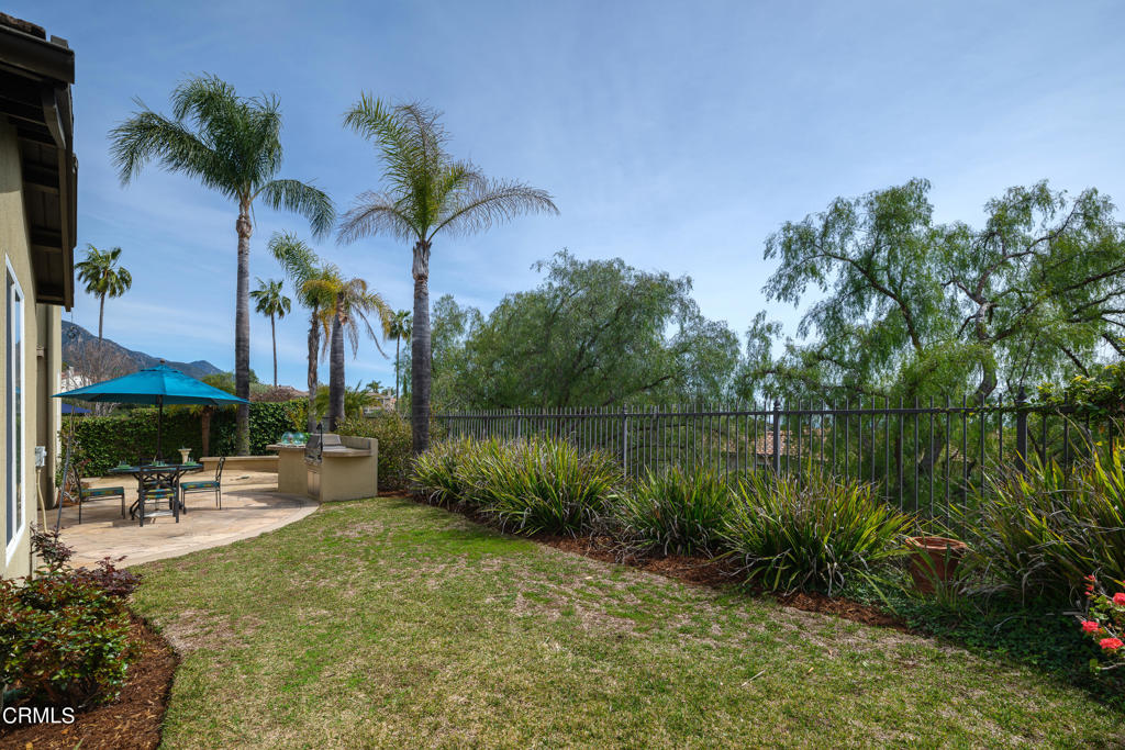 810 W Heritage Oak Court