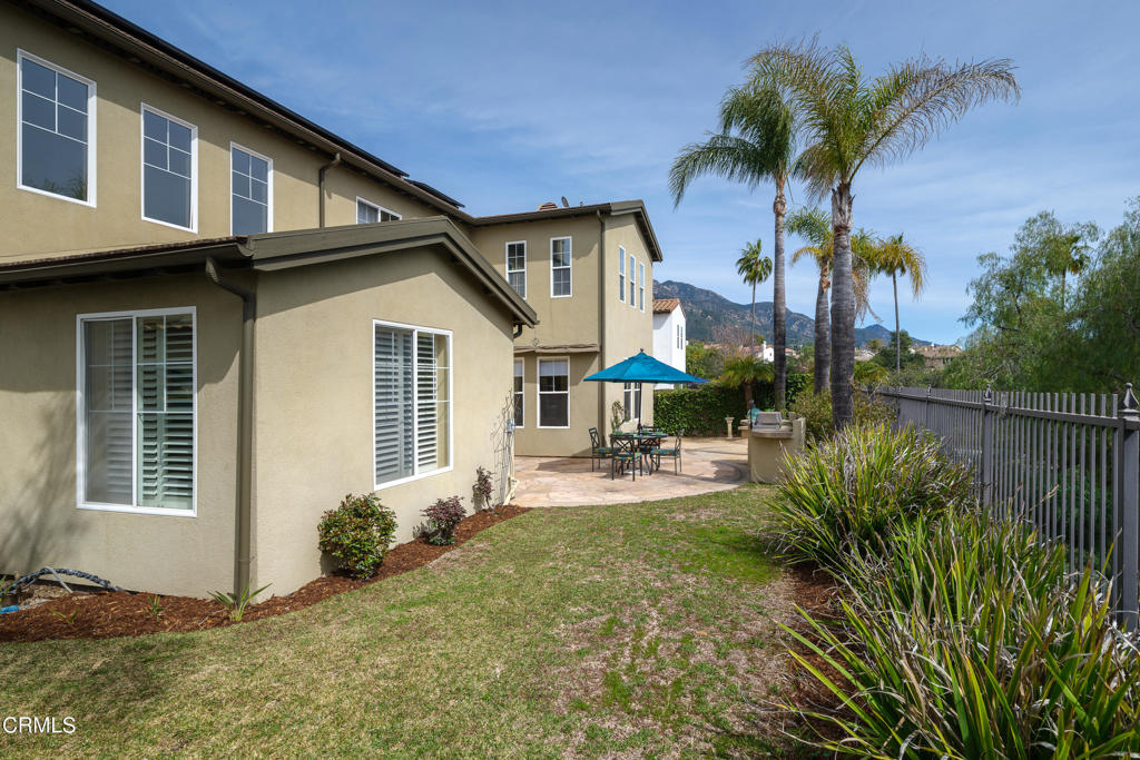 810 W Heritage Oak Court