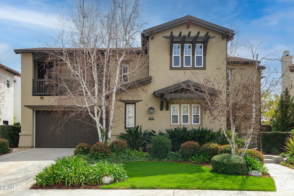 810 W Heritage Oak Court