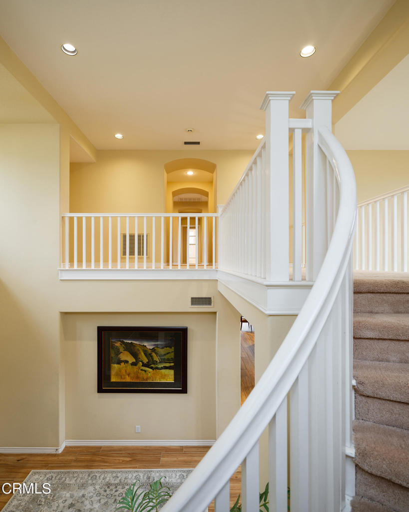 810 W Heritage Oak Court