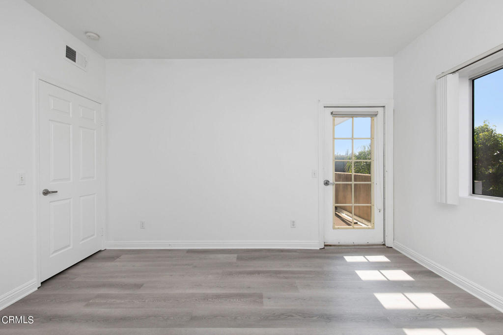 120 N Moore Avenue 303