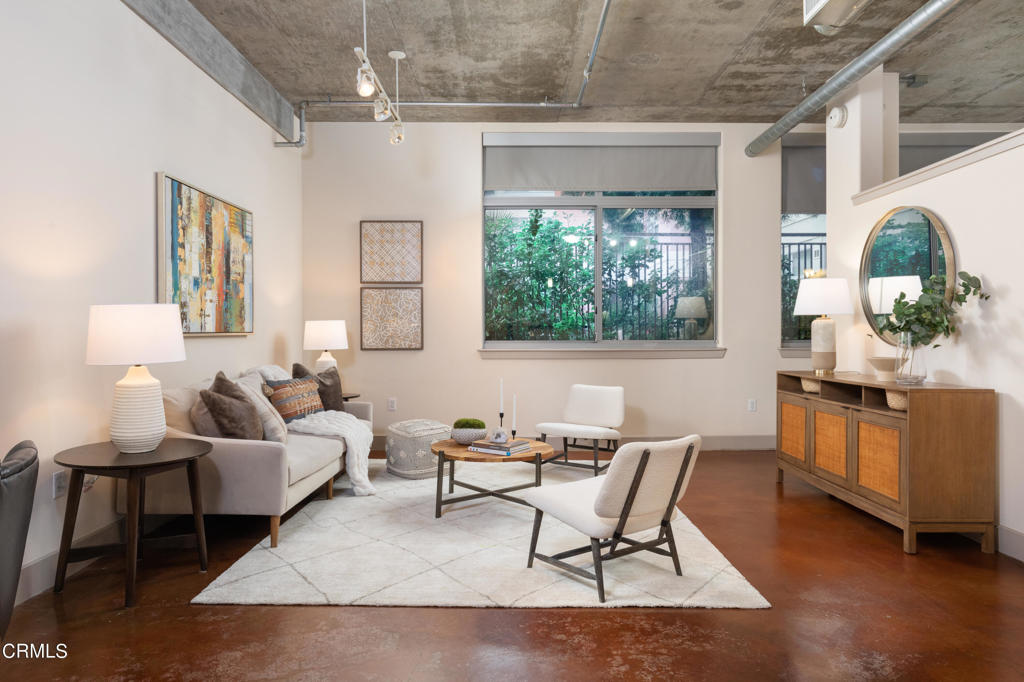 840 E Green Street 119