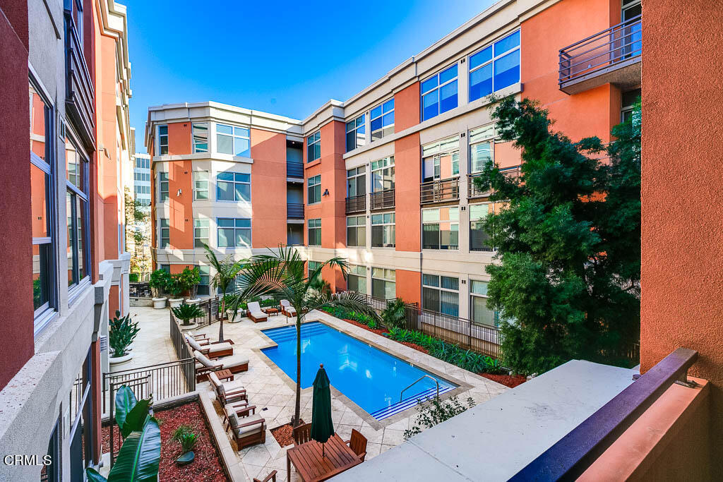 840 E Green Street 119