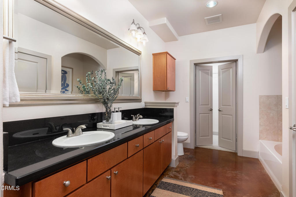840 E Green Street 119