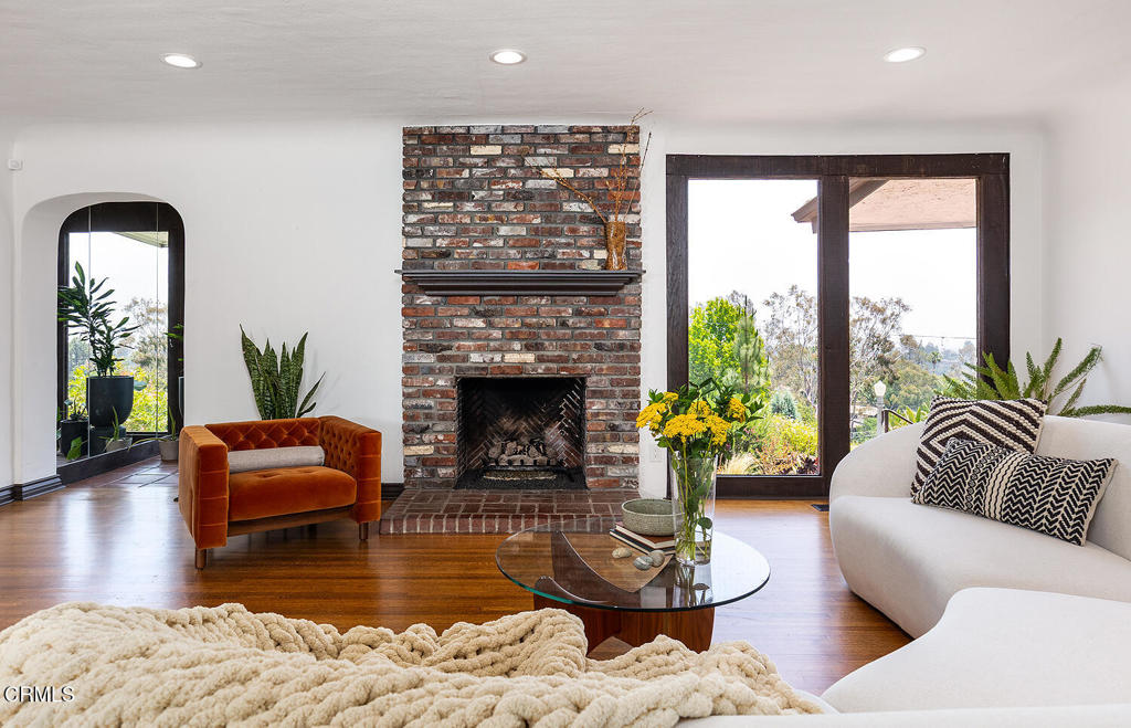 405 Sequoia Drive