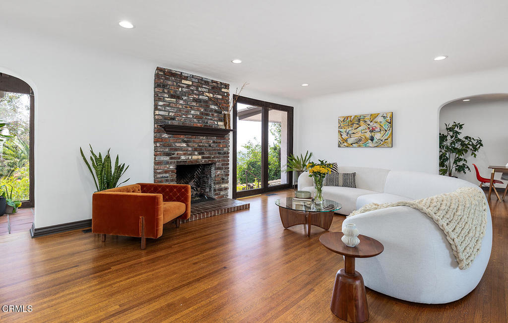 405 Sequoia Drive