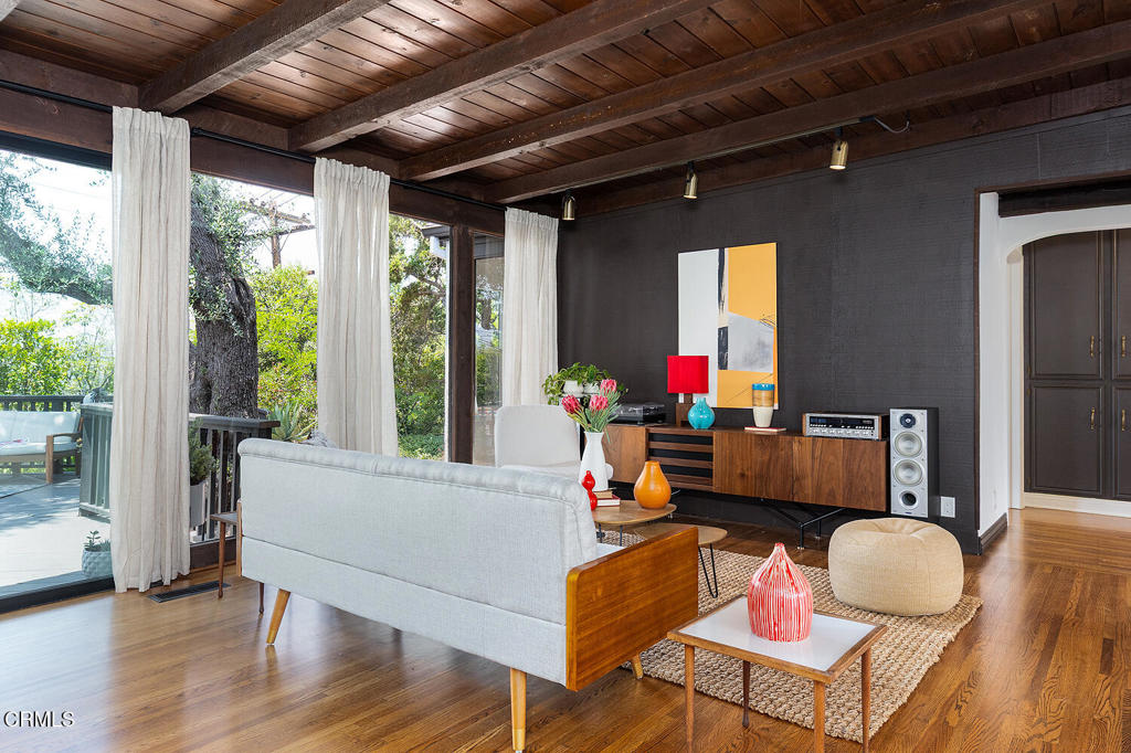 405 Sequoia Drive