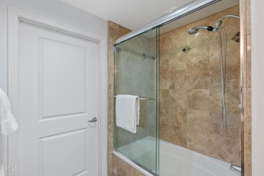 931 E Walnut Street 508