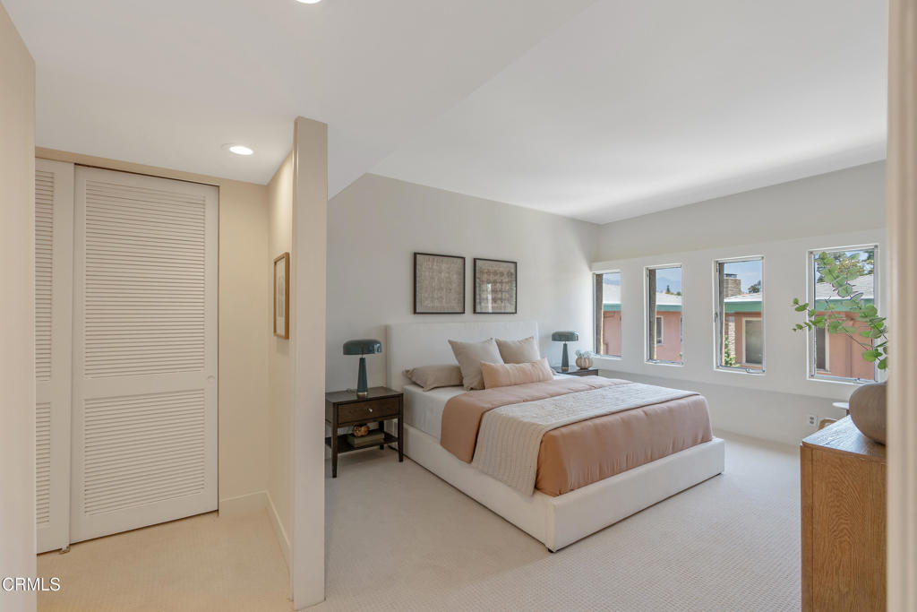 960 San Pasqual Street 208