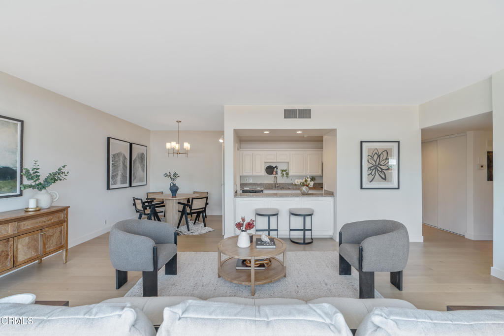 960 San Pasqual Street 208