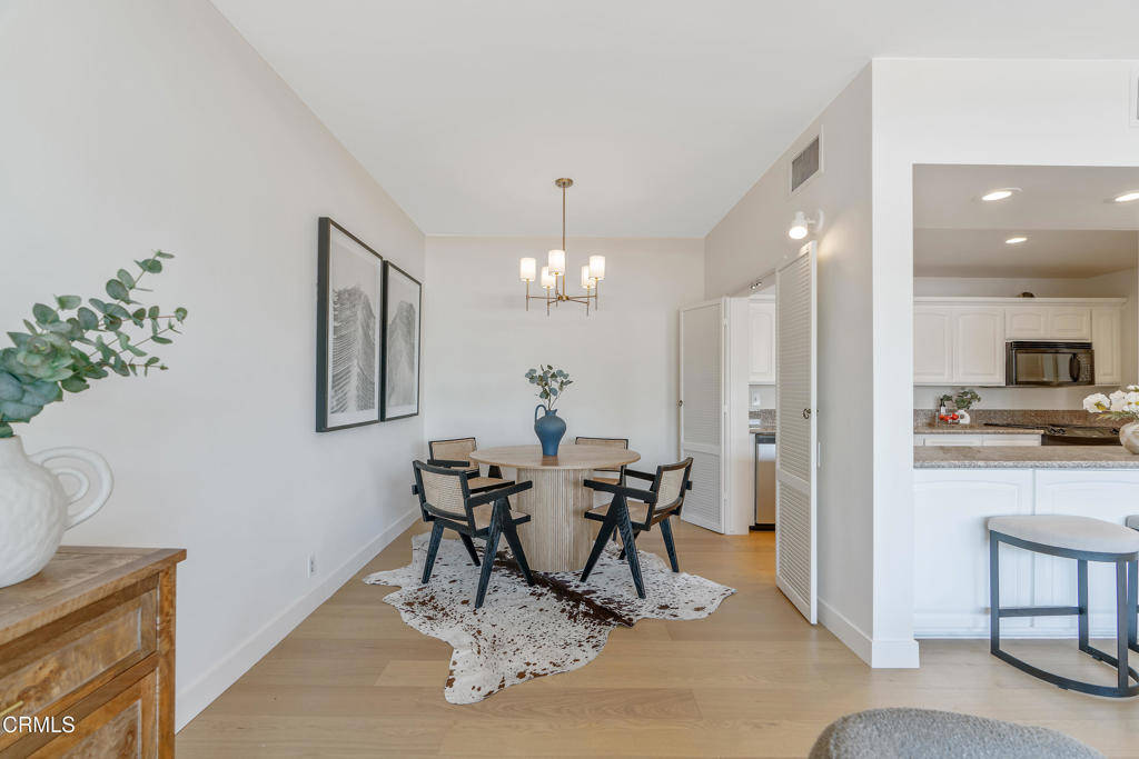 960 San Pasqual Street 208