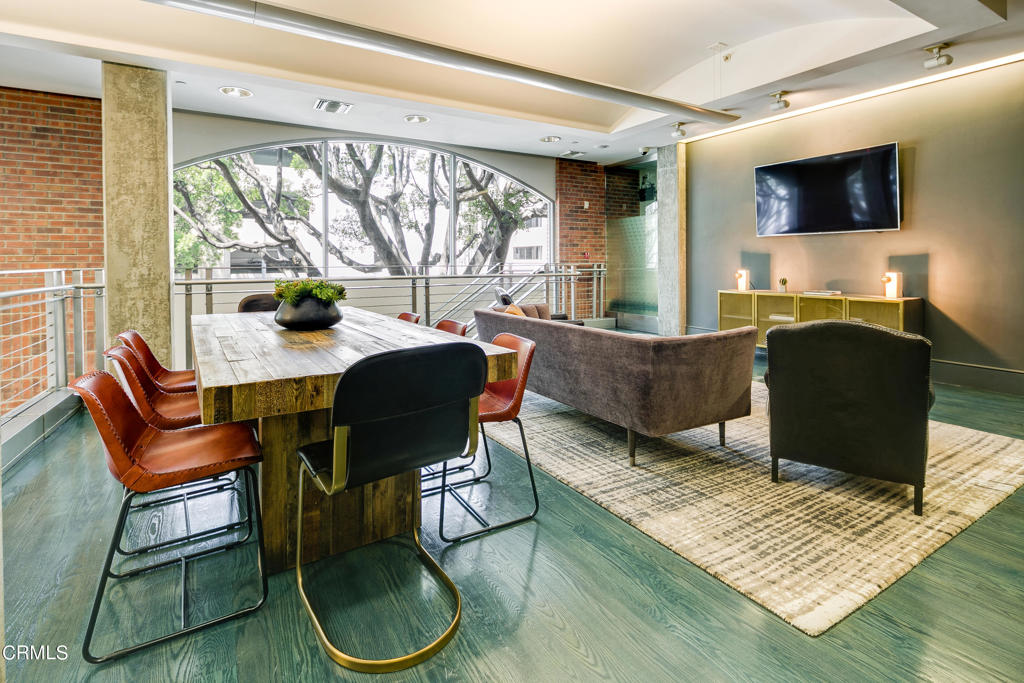 840 E Green Street 217