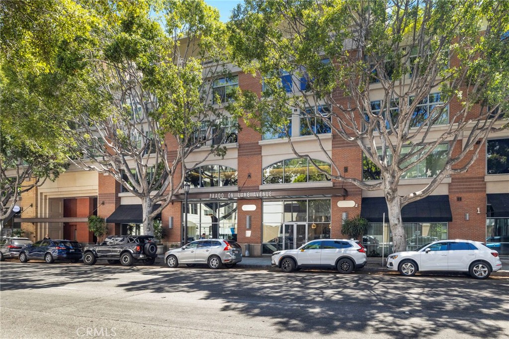 840 E Green Street 505