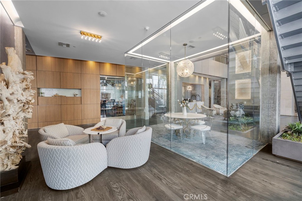 840 E Green Street 505