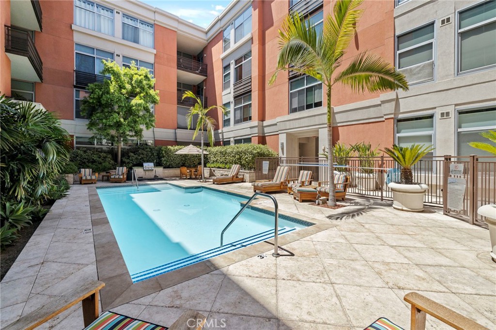 840 E Green Street 505