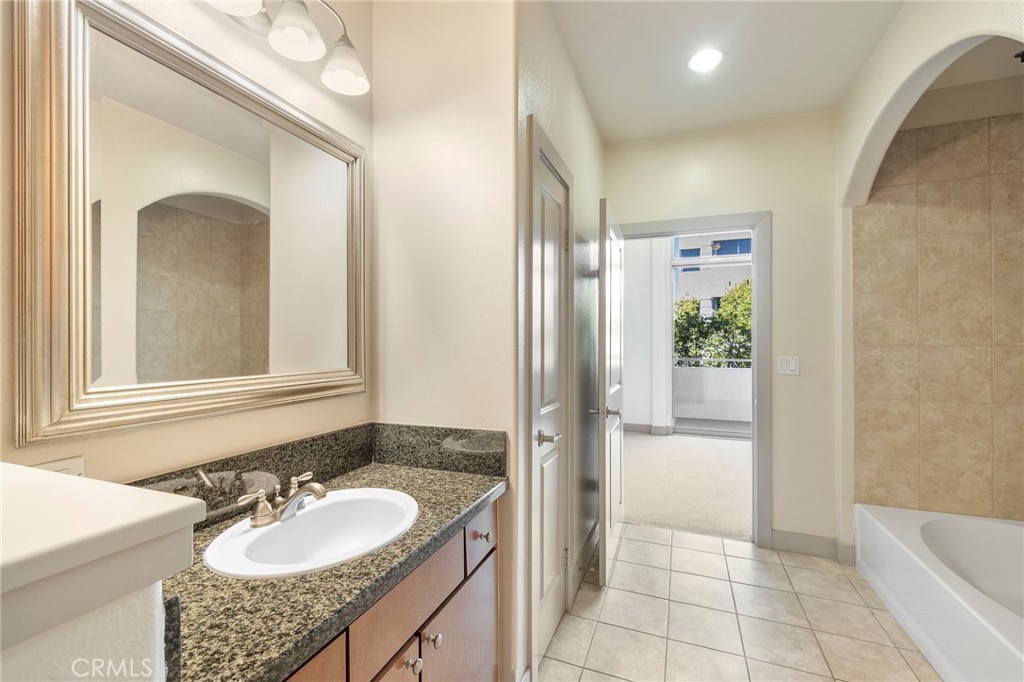 840 E Green Street 505