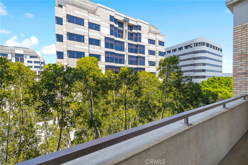 840 E Green Street 505
